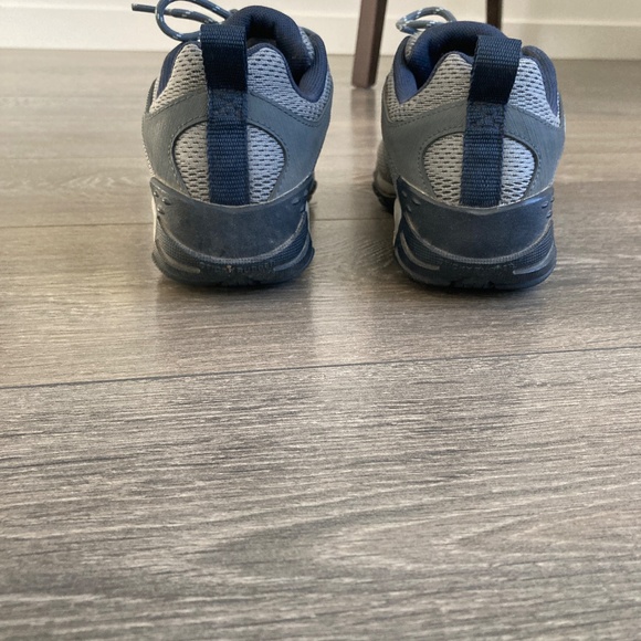 Women’s Merrell Trail Shoes - Picture 5 of 7
